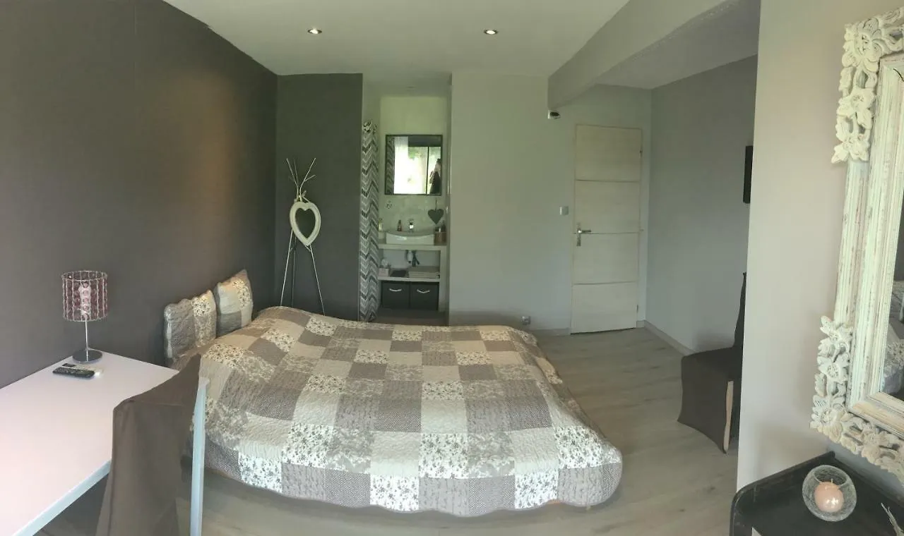 Safraniere Des Sorgues Guest House Le Thor Country house